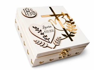 Drewniana Szkatułka Komunijna z Grawerem – Pudełko na Pieniądze i Pamiątki