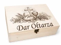 dar-oltarza-drewniana-skrzynia-z-grawerem-prezent-dla-ksiedza-komunia.jpg.png