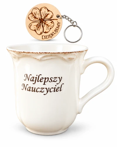 prezent-na-dzien-nauczyciela-kubek-i-drewniany-brelok.jpg.png